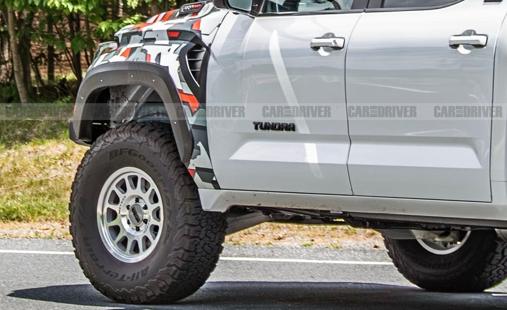 toyota tundra trd hammer driver side fender